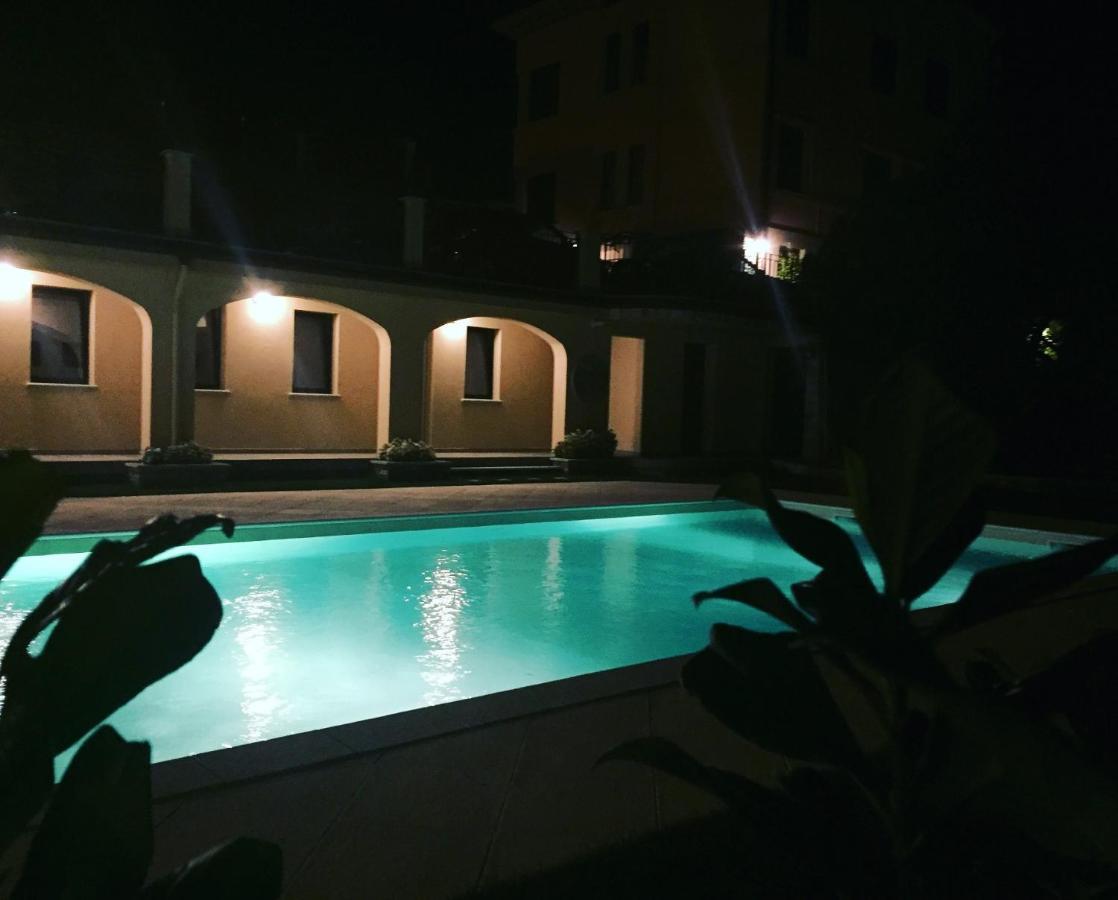Oleandro 2 Apartment In Villa Cerutti Mergozzo Exterior photo